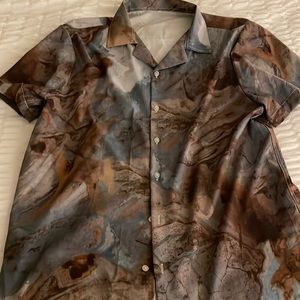 Men’s Granite Design Button Down Short Sleeve Shirt (Large)